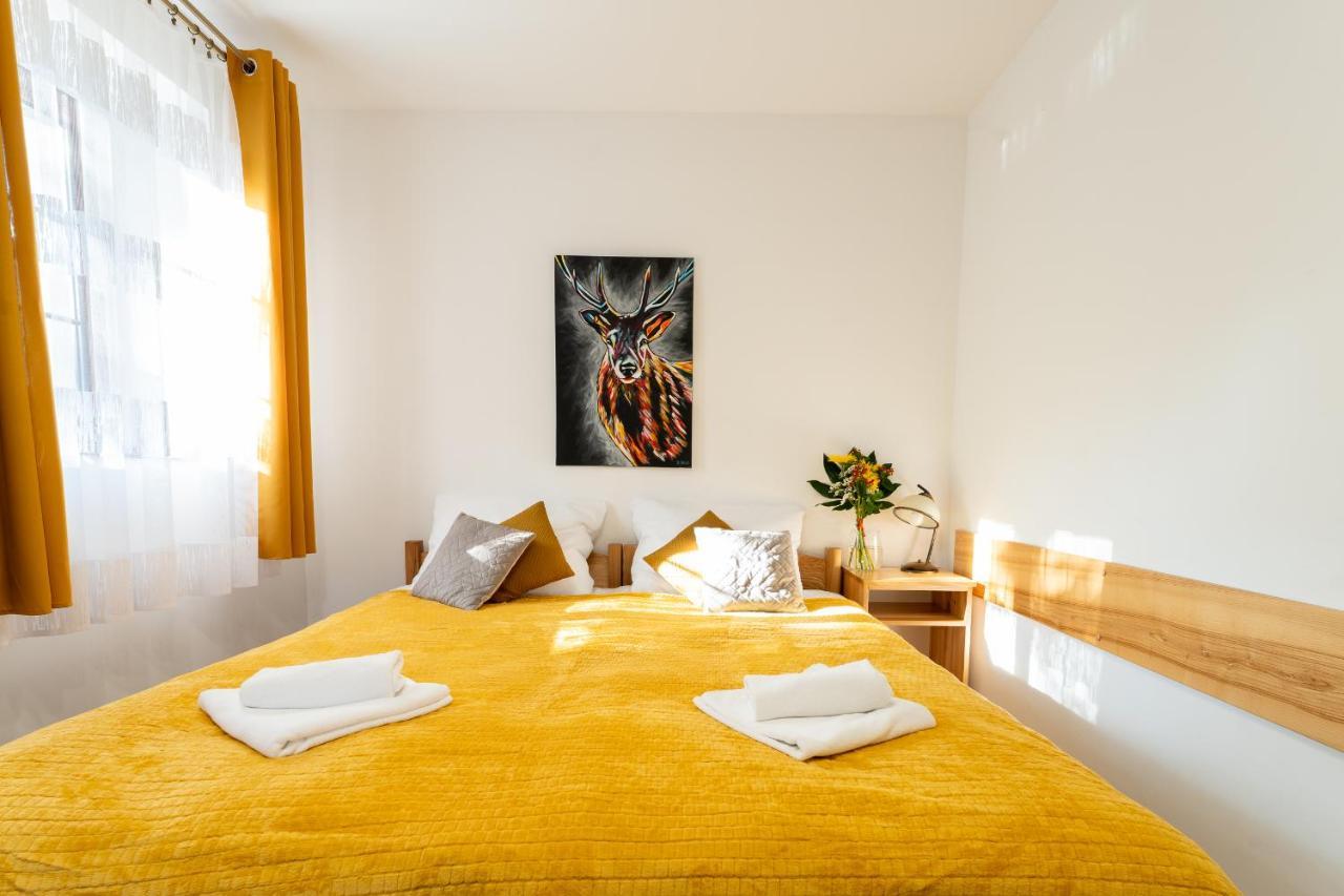 Apartamento Dom Krawca - Pod Chojnikiem Jelenia Góra Exterior foto