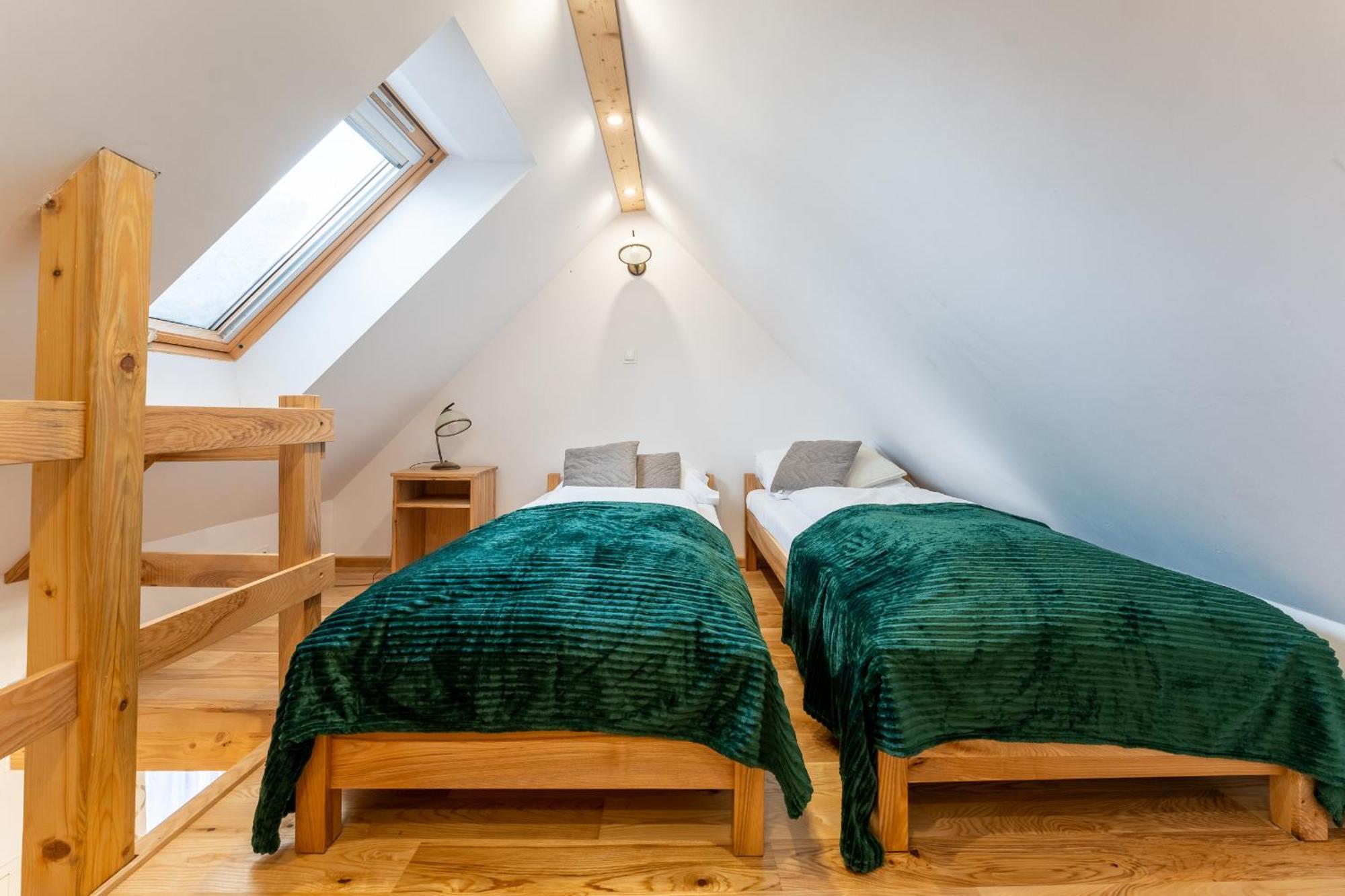 Apartamento Dom Krawca - Pod Chojnikiem Jelenia Góra Exterior foto