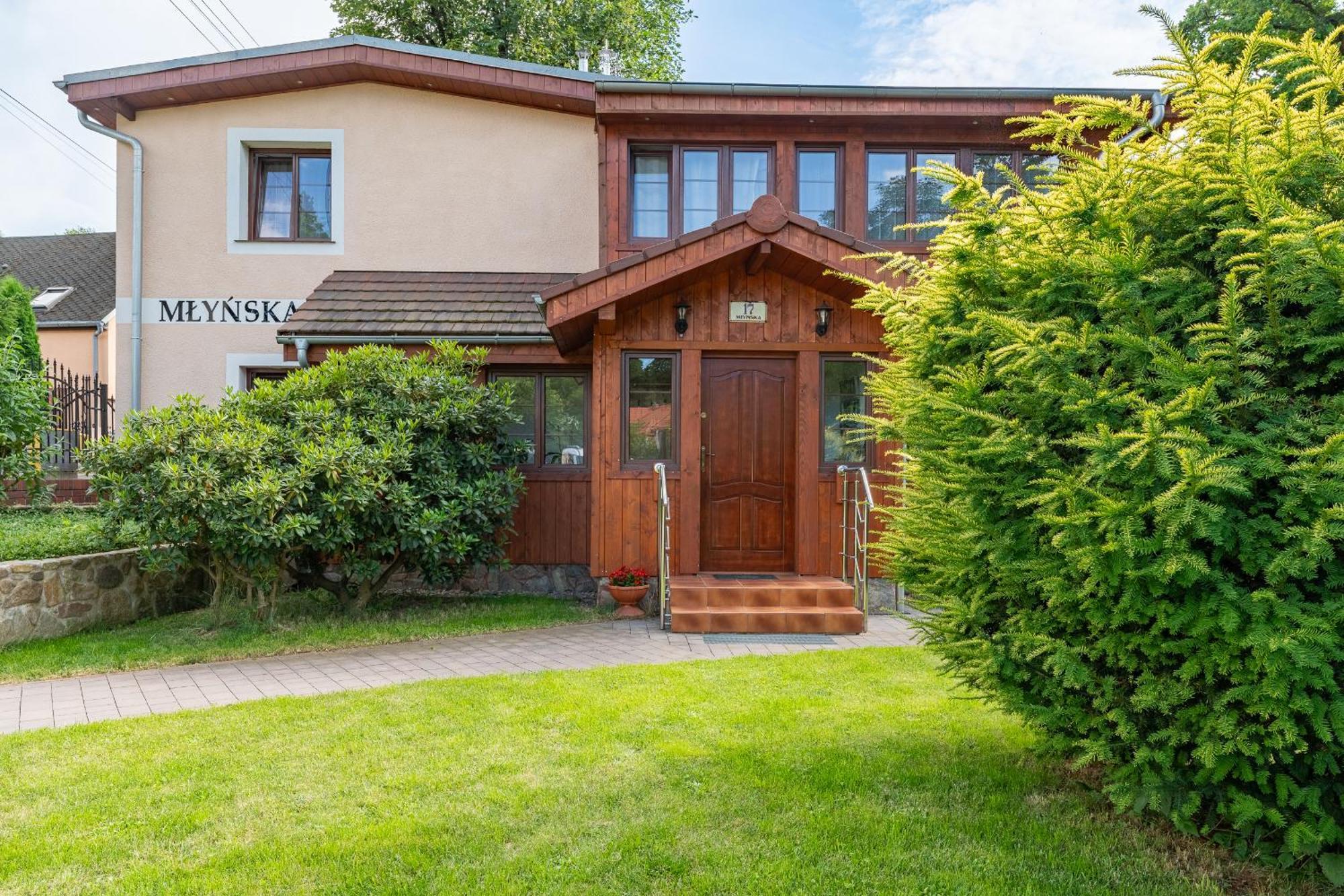 Apartamento Dom Krawca - Pod Chojnikiem Jelenia Góra Exterior foto