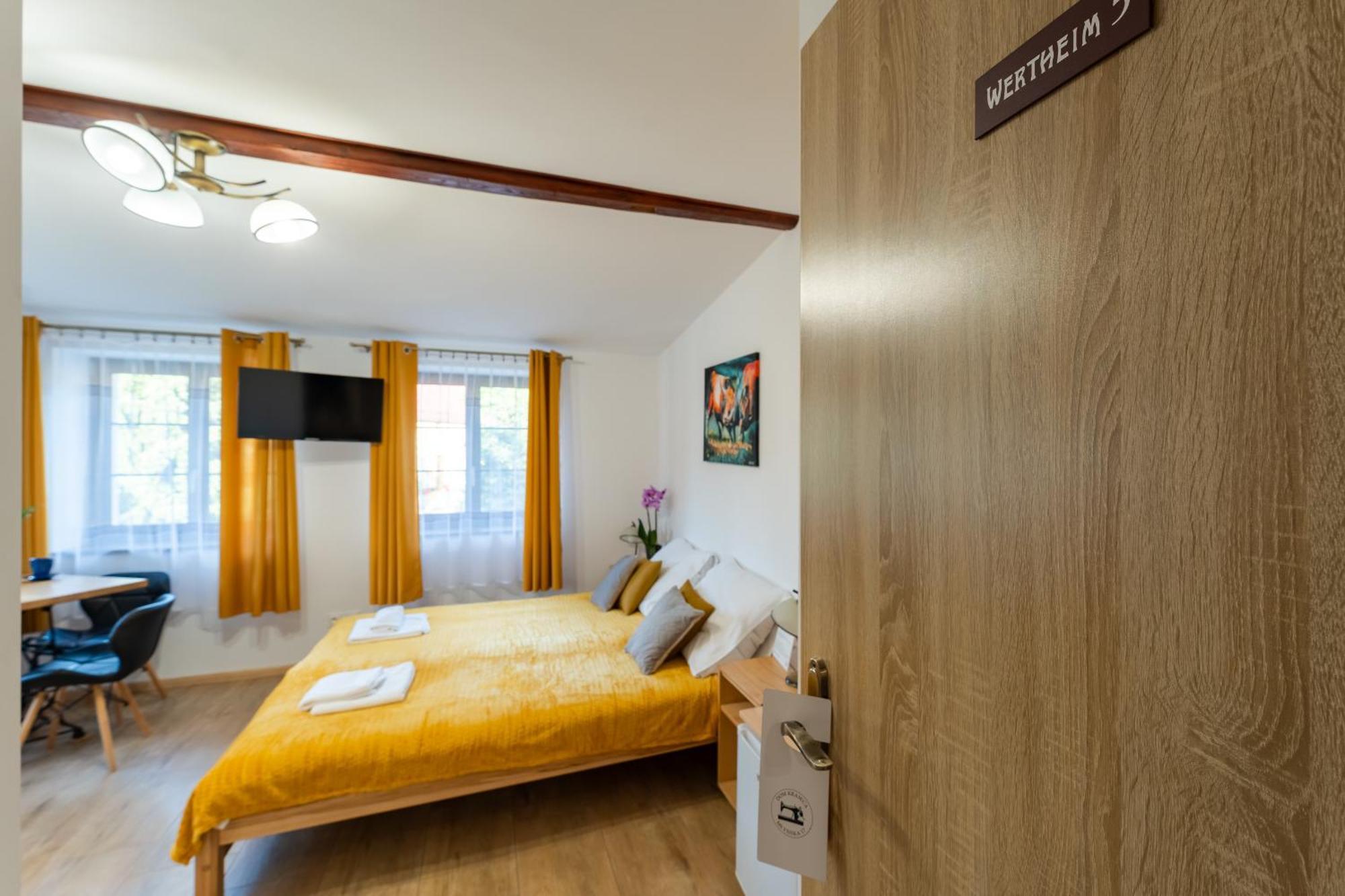 Apartamento Dom Krawca - Pod Chojnikiem Jelenia Góra Exterior foto