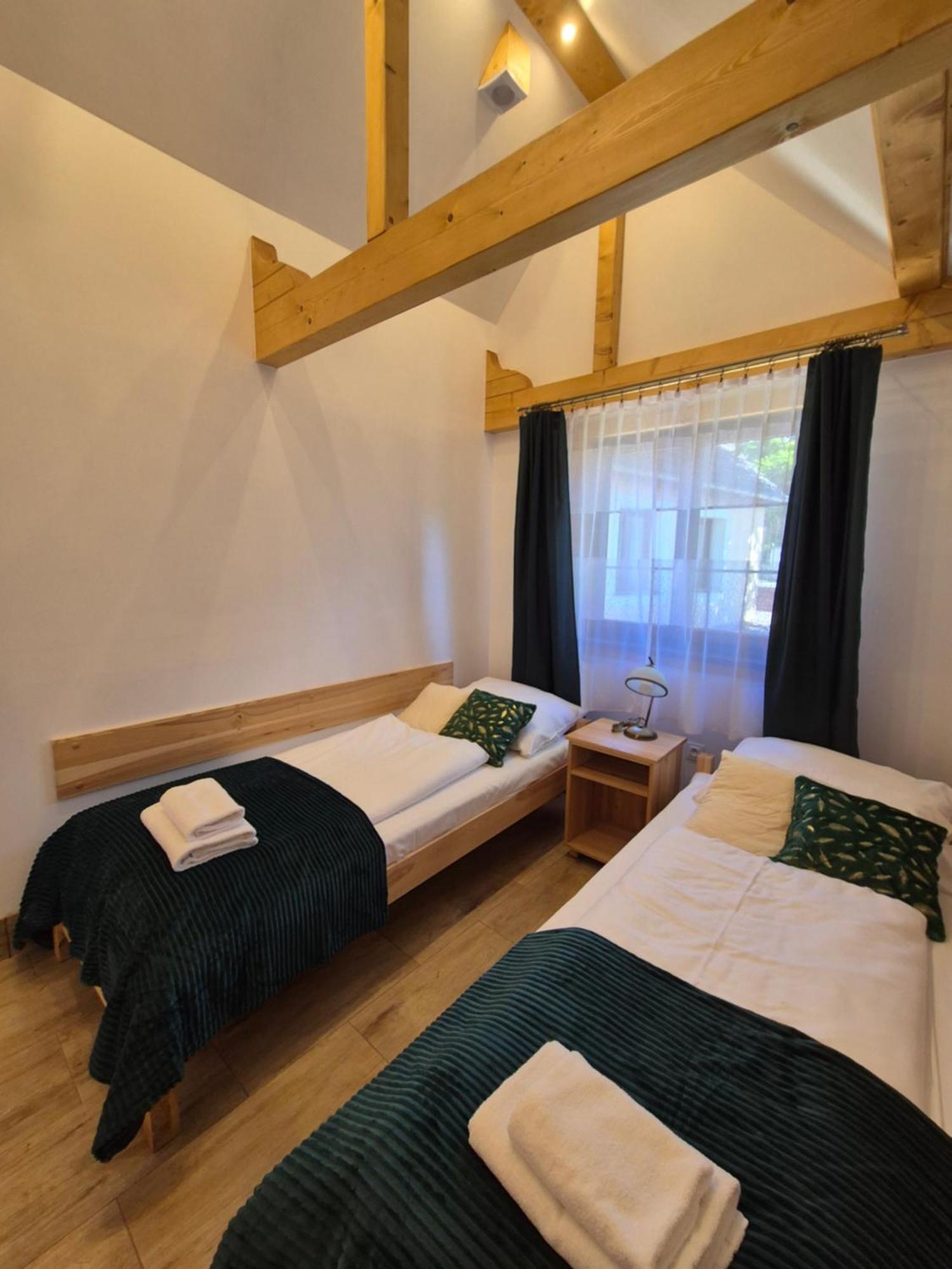 Apartamento Dom Krawca - Pod Chojnikiem Jelenia Góra Exterior foto